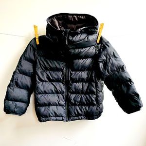 Uniqlo Kids Black cozy hooded jacket puffer coat